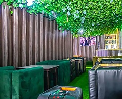 Laycon Hotel & Suites