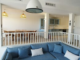 YalaRent Cliff side villa - private pool