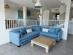 YalaRent Cliff side villa - private pool