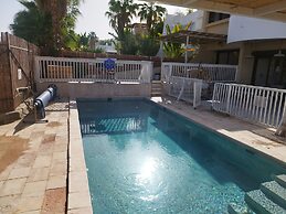 YalaRent Cliff side villa - private pool