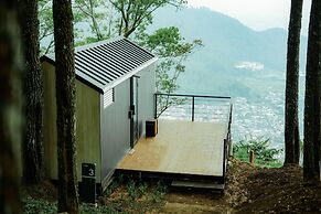 Bobocabin Coban Rondo Malang