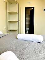 Hotel Gurya