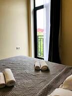 Hotel Gurya