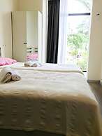 Hotel Gurya