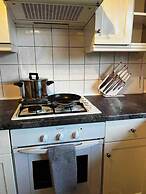 Spacious 3-bed House in Swindon