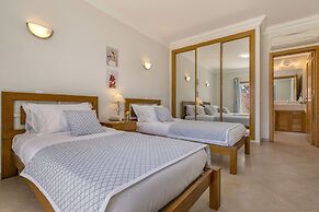 Lakeview Private Garden & Pool