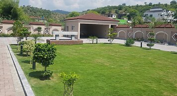 Entire 6-bed Garden Villa