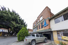 Hotel Confort Obelisk