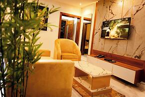 247 Luxury Apartment