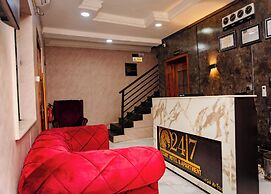 247 Luxury Apartment