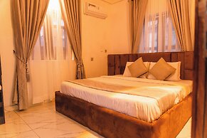 247 Luxury Apartment