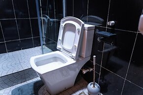 247 Luxury Apartment