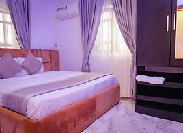 247 Luxury Apartment