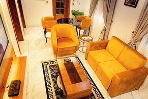 247 Luxury Apartment