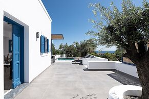 Kalathos Square Luxury Suites