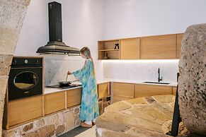 Kalathos Square Luxury Suites