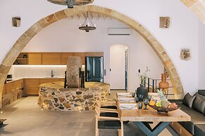 Kalathos Square Luxury Suites