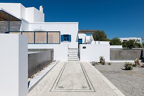 Kalathos Square Luxury Suites