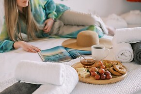 Kalathos Square Luxury Suites