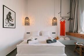 Kalathos Square Luxury Suites