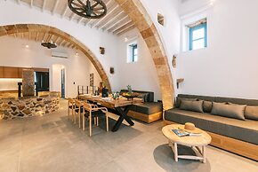 Kalathos Square Luxury Suites