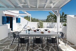 Kalathos Square Luxury Suites