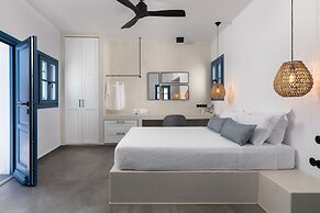 Kalathos Square Luxury Suites