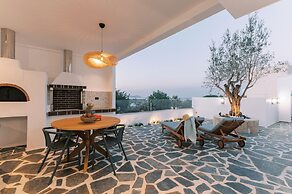 Kalathos Square Luxury Suites