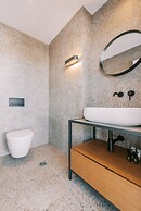 Kalathos Square Luxury Suites