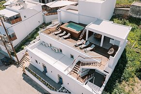 Kalathos Square Luxury Suites