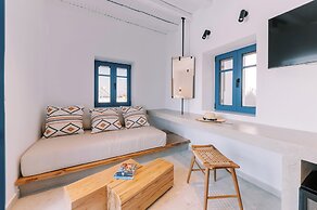 Kalathos Square Luxury Suites