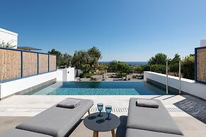 Kalathos Square Luxury Suites