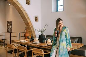 Kalathos Square Luxury Suites