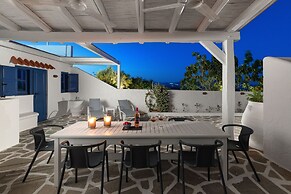 Kalathos Square Luxury Suites