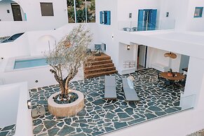 Kalathos Square Luxury Suites