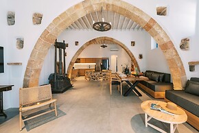 Kalathos Square Luxury Suites