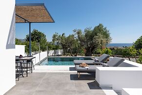 Kalathos Square Luxury Suites