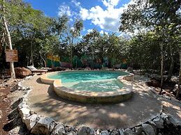 Hotel Cenote Secreto Maya