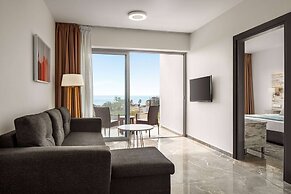 Ramada Hotel & Suites By Wyndham Ayia Napa