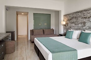 Ramada Hotel & Suites By Wyndham Ayia Napa