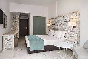 Ramada Hotel & Suites By Wyndham Ayia Napa