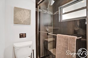 6 BR With Heated Pool Close to Beach