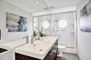 6 BR With Heated Pool Close to Beach