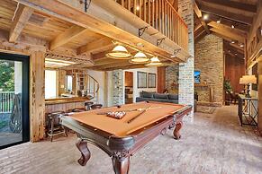 8BR Gem With Pool, Lake View & Tons of Amenities!