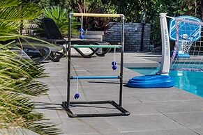 8BR Gem With Pool, Lake View & Tons of Amenities!