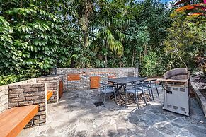 8BR Gem With Pool, Lake View & Tons of Amenities!