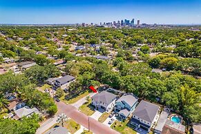 Luxury Tampa Home w/ Pool, Jacuzzi & Amenities
