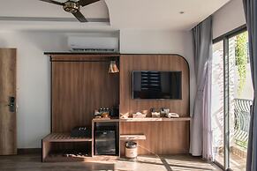 Aaron Boutique Hotel