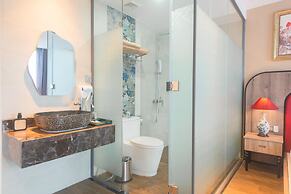 Aaron Boutique Hotel