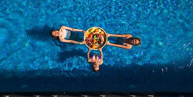 Aaron Boutique Hotel